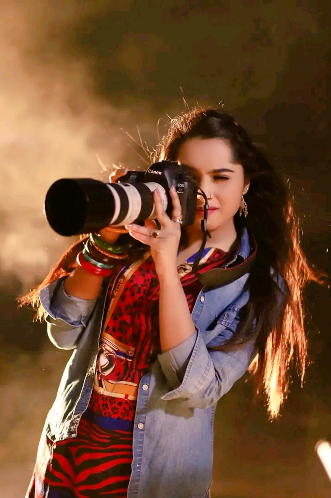 KeyaPayel_'s tweet photo. কে কে ছবি তোলবা? https://t.co/yQbuJ3LOAJ