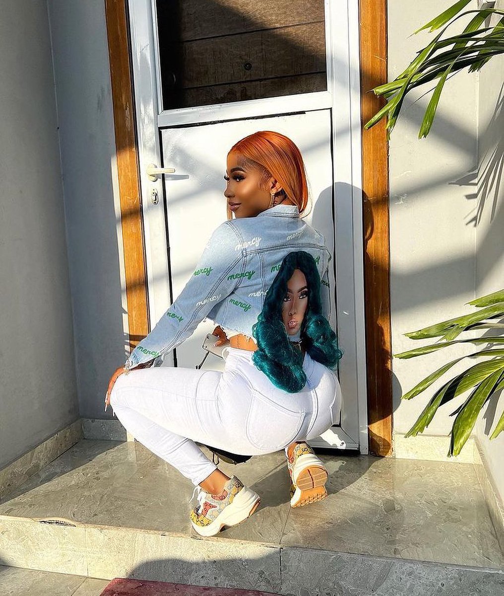 JacketsbyNimi's tweet photo. Lambo season 🛡🎖
Our 5D jacket is not static.
It has a unique flexible design that allows it the ability to change hairstyles easily, making it the first dynamic fashion product in Africa.
#JacketsbyNimi #MercyEke #5DVanityjacket #MoreThanAJacket https://t.co/v5BBYIbfGJ