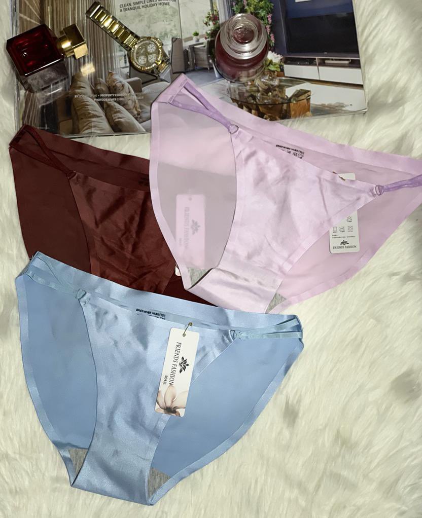 Winnermight_'s tweet image. @luxe_intimates has discounted all its lingerie from as low as 8k grab your favorite underwear 

For inquiries and Delivery 🚚 
Call or Dm
0705816289
0705284500
0782757124

#LuxeIntimates