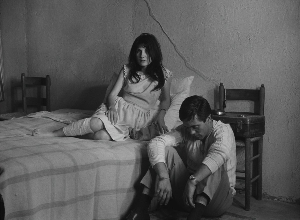 ::6.5(일) 상영일정 파솔리니의 첫 장편영화로, 누추한 로마 빈민가에서 매춘부의 기둥서방 노릇을 하던 <아카토네>는, 파트너 마델레나가 유치장에...