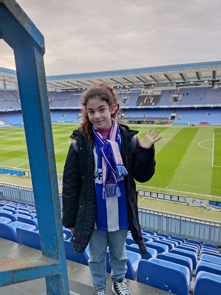 Lois_Basallo's tweet photo. Porque só nos coñeceu nas malas, e aínda así nunca falla, @RCDeportivo espero que hoxe lle dedes a primeira gran alegría.
#DaleDEPOR #DeporLinares https://t.co/viw62gG0Nu