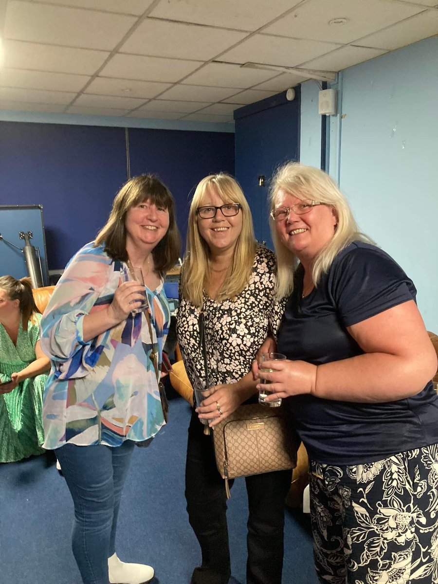 dawnewildash's tweet photo. Had a lovely evening with our BT Girls to remember our dear friend Gillian ❤️ #alwaysinourhearts ❤️ https://t.co/DiYNKTbeRY