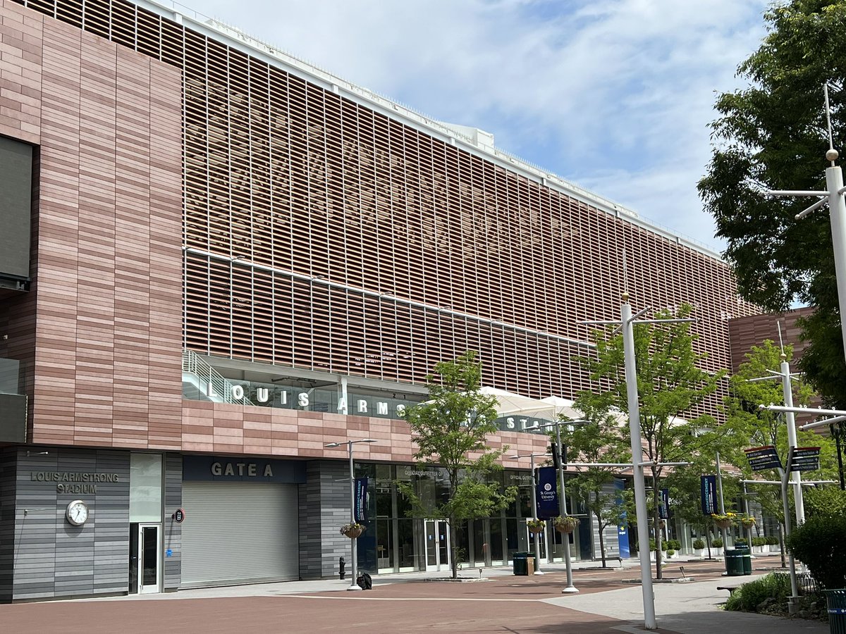 gymlim's tweet image. 2 awesome days @USTANTC for the @NYSPHSAA Boys Individual Championships. @WheatleySchool Kavin was @AthViii Sportsmanship winner of the tournament. @WheatleySports will be back here for the Small School Team Championships on 6/10 9am. @LITennisMag @EastWillistonSD #jobnotdoneyet