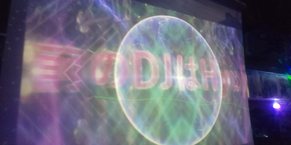 dj_hyuji's tweet photo. ANKIさんのプレイ中に「前のDJはHyuji」というプレイが終わったDJの情報出すのはいくらなんでも必要無い情報すぎる笑 #RisingGENERATION https://t.co/HabHvEtehp