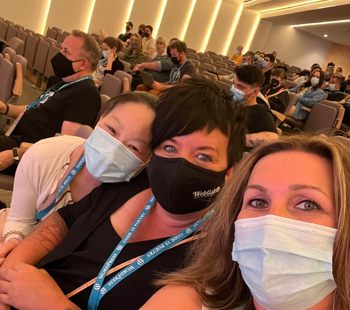 Manuela van Prooijen (@manuelaweblish) on Twitter photo With <a href="/MAGgezienDesign/">MAG gezien</a>, Jade Pang at "Design for conversions: how to be more profitable by putting people first" #WCEU #accessibility With <a href="/MAGgezienDesign/">MAG gezien</a>, Jade Pang at "Design for conversions: how to be more profitable by putting people first" #WCEU #accessibility
