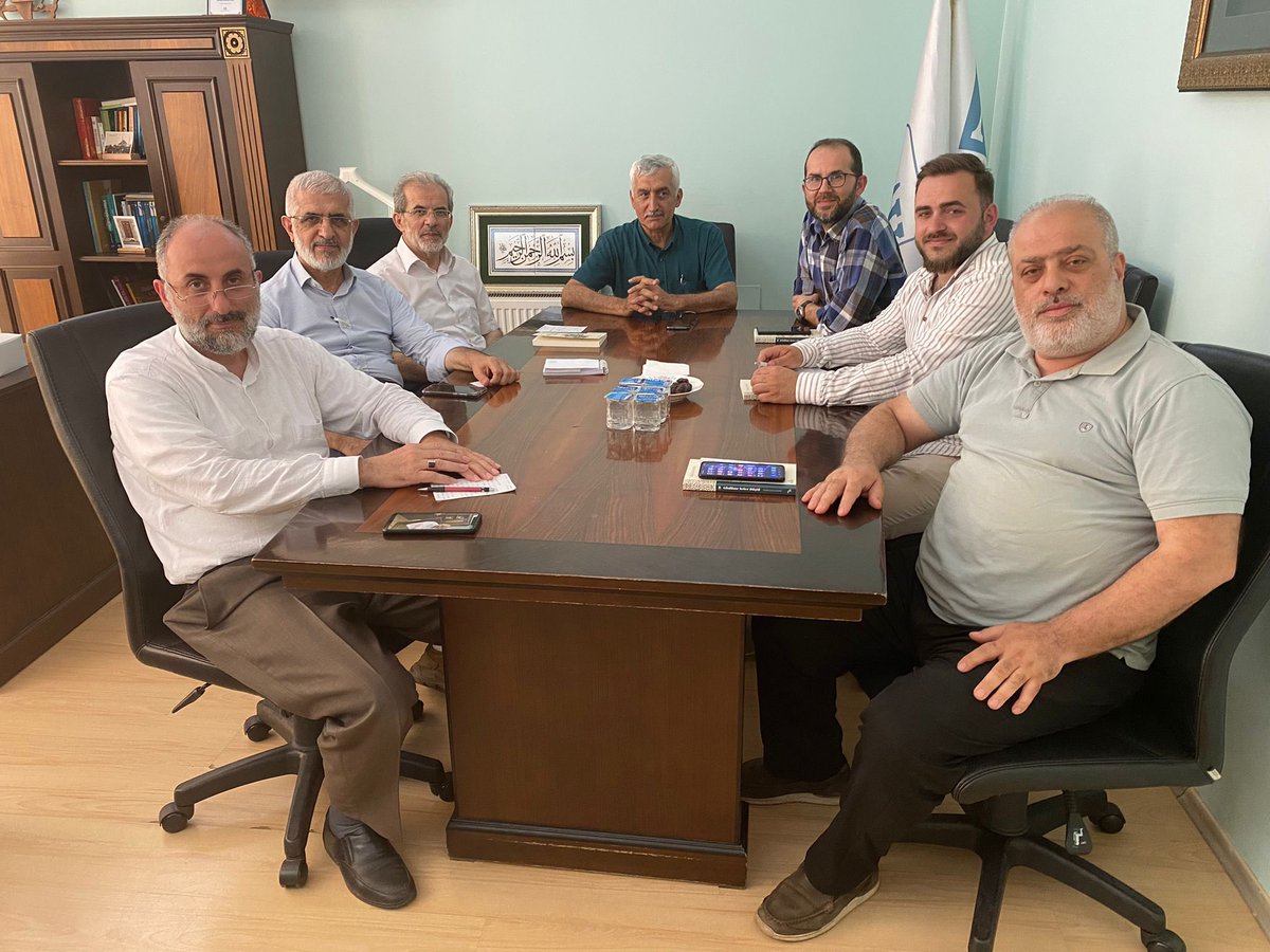 Namaz Gönüllüleri Platformu icra toplantımızı gerçekleştirdik. 

Hayırlara vesile olması duası ile..