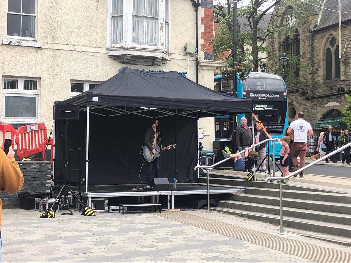 ORB_SL's tweet image. 🇬🇧🏴󠁧󠁢󠁷󠁬󠁳󠁿Stage and PA set up for today’s Jubilee celebrations in Llangollen 🏴󠁧󠁢󠁷󠁬󠁳󠁿🇬🇧 #supportlocal #JubileeCelebration