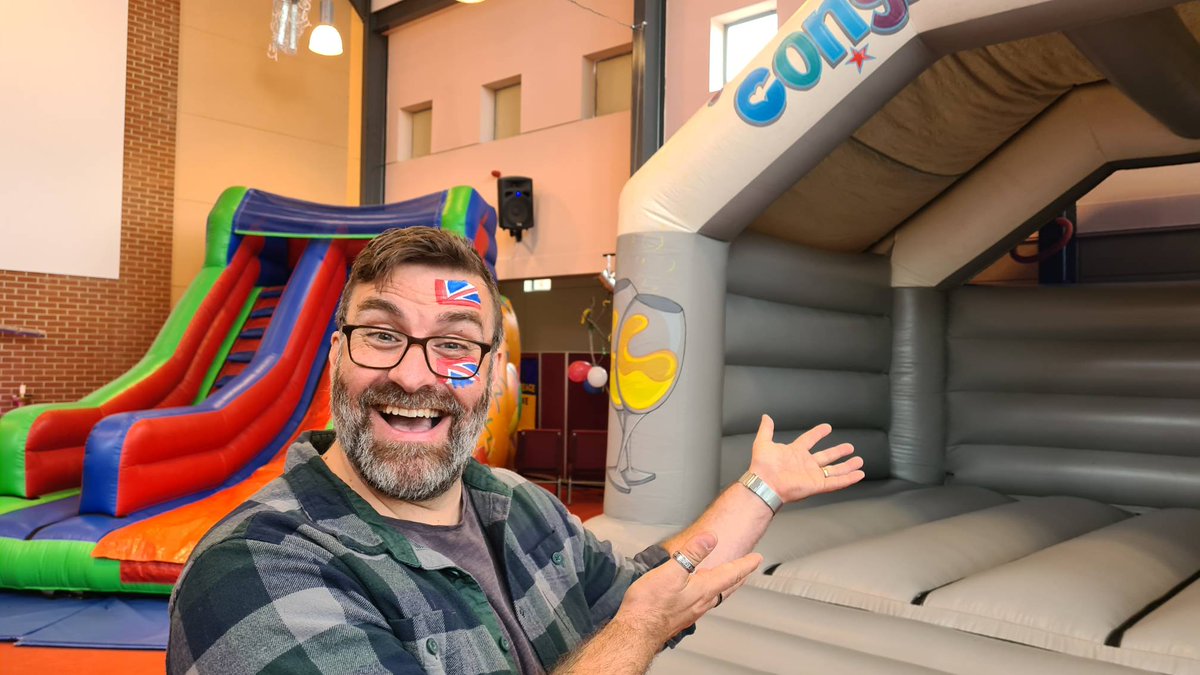 Burgers are cooking, bouncers are bouncing. Jubilee funday is a go!