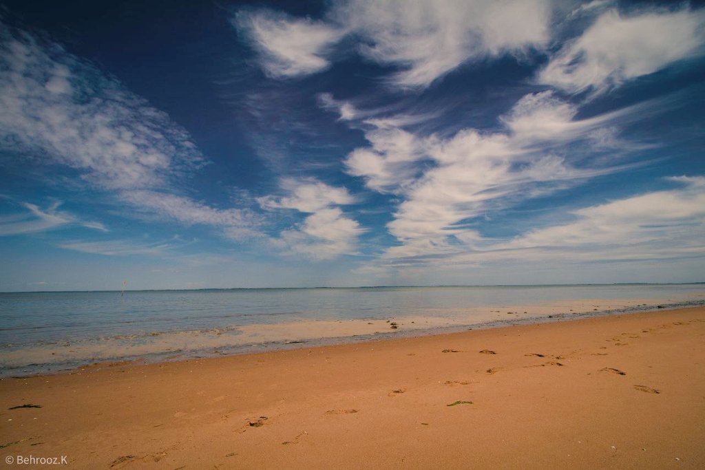 BehroozKg's tweet photo. Clouds, atmosphere and radiation.🙌 Capturing them📸 and presenting my research about them in the #stormtrack22 workshop in Oleron Island, France. Such a perfect combination. https://t.co/ZQxvNiIOmu