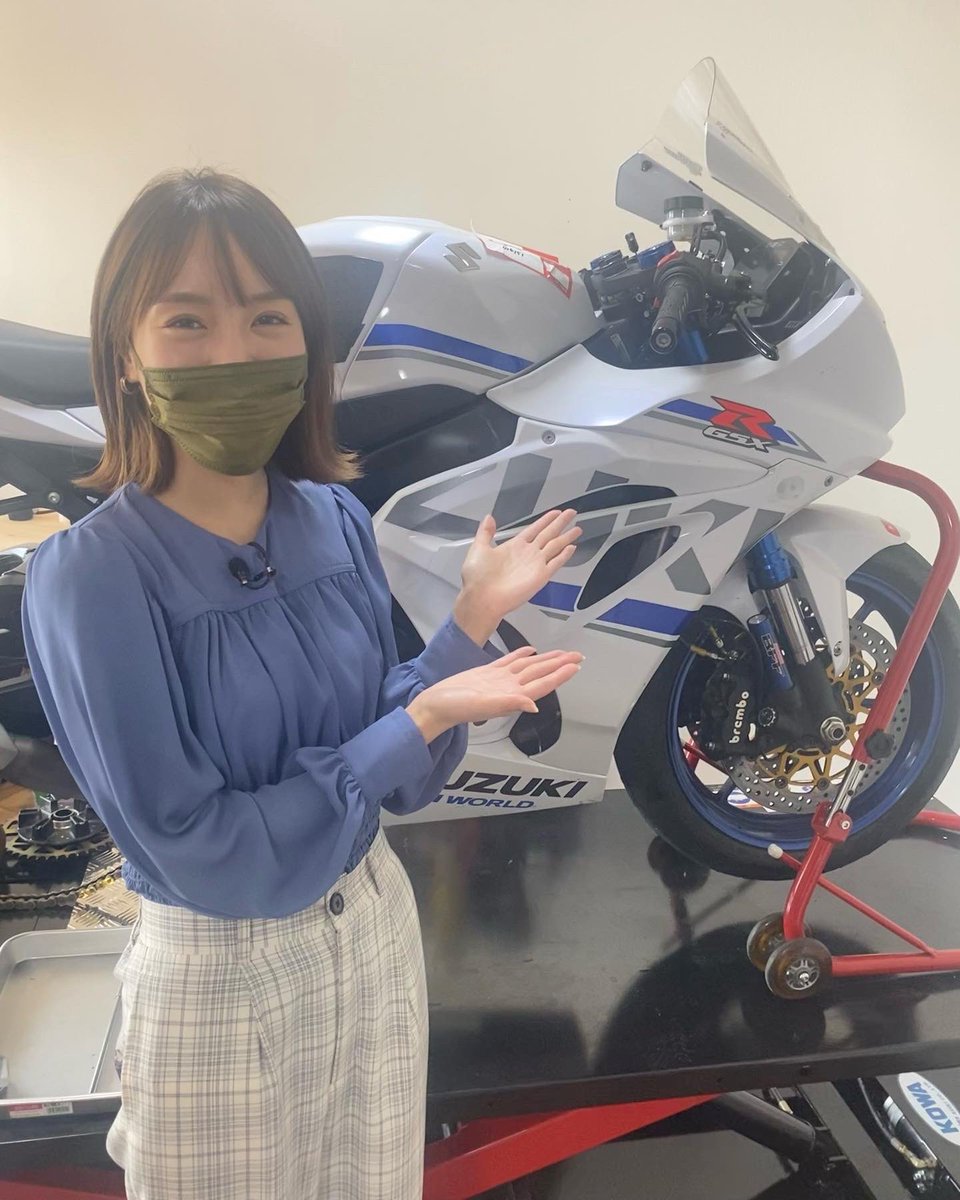 kuniko_nakaya's tweet photo. ロケで、人気Youtuberでもある白い彗星さんがオープンされたバイクショップに!
カッコいい!!に尽きます😆
バイク乗ってみたいなぁ〜♩
#SIDE7 https://t.co/OjyMp95UZ8