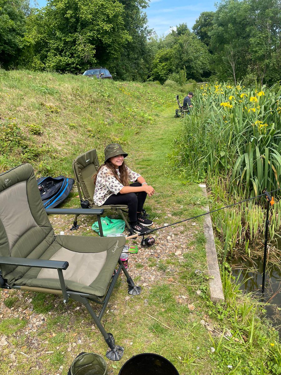 dawnewildash's tweet photo. Jayde went fishing  for the first time with her uncle Terry and had a great day 🎣 https://t.co/vv0ctw24qL