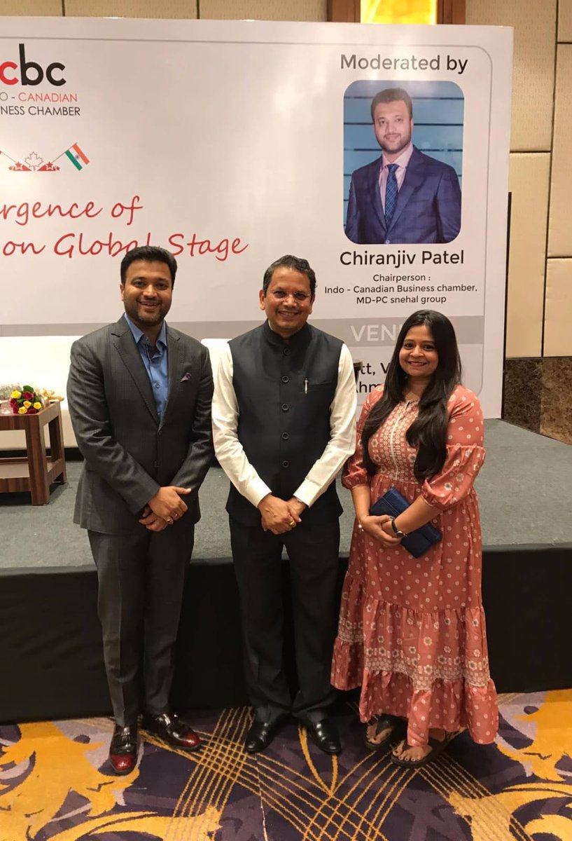 IamHiralRana's tweet photo. I wish you a very Happy Birthday and many more years of good health, happiness, and an abundance of peace sir, @vijai63!

Can't thank you enough, @ramamoondra Ma'am for the opportunity you provide to meet him in person! https://t.co/ommZ64evLj