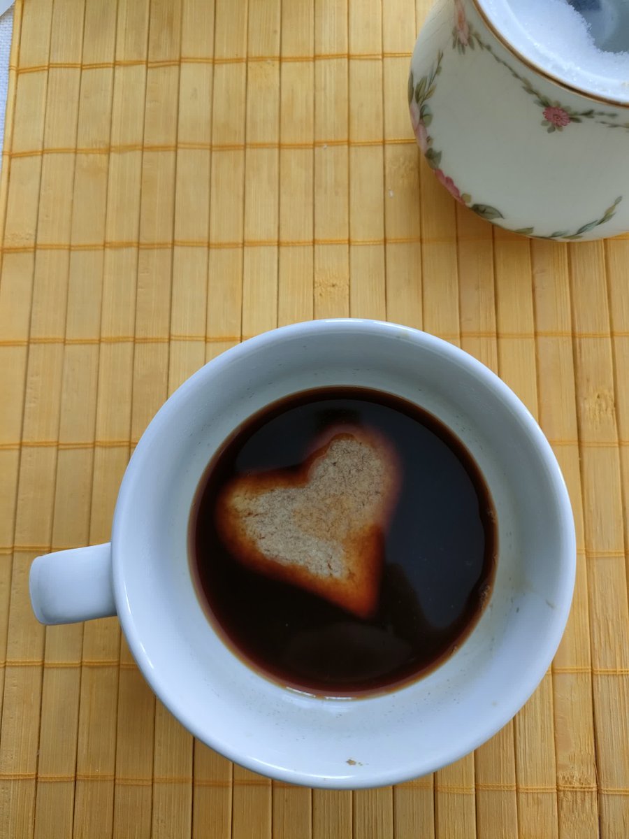 AlbertHera's tweet photo. Buongiorno mondo anche il caffè di questa mattina sa di romantico...
Me piase proprio... https://t.co/My81omM1Uz