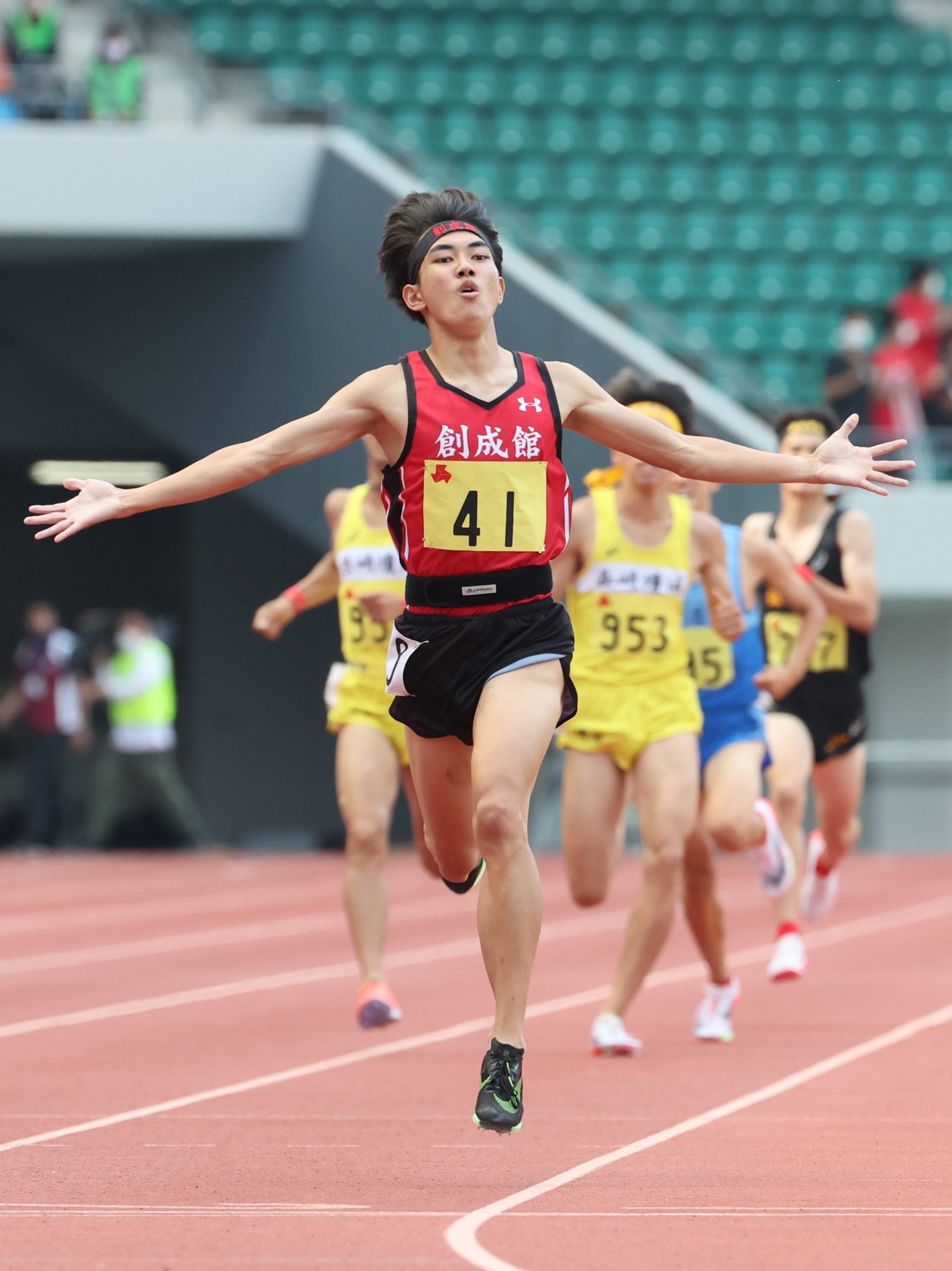 長崎新聞運動部 長崎県高総体速報 男子1500m 後田築 創成館 3 48 66 大会新 東秀叡 瓊浦 3 51 15 大会新 井口愁斗 瓊浦 3 51 38 土井康成 諫早農 3 51 76 T Co Kmc7odqaus Twitter