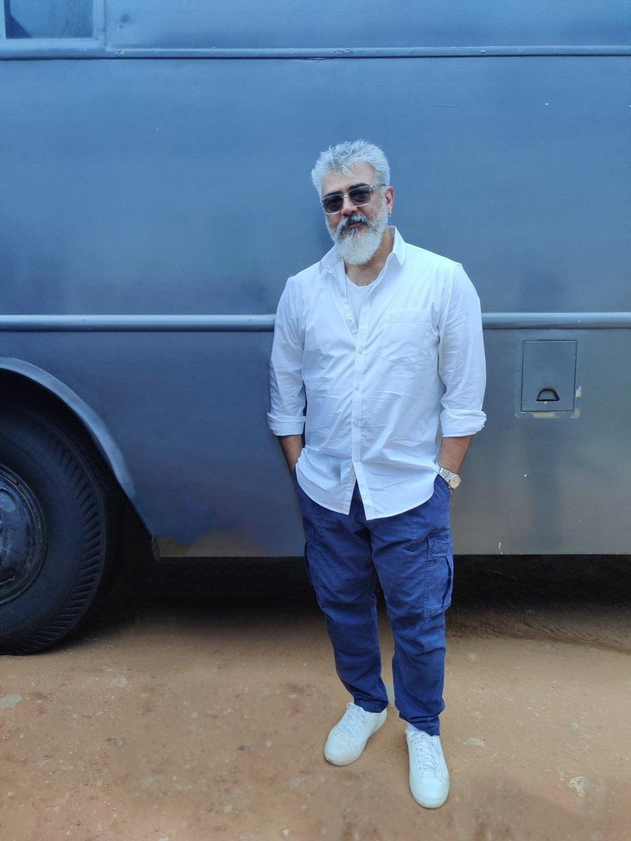 LMKMovieManiac's tweet photo. #AK61 kandippa padam Therikkum. Strong industry talk already that it'll be an unflinching, razorsharp #HVinoth padam.

#Ajithkumar 😎 https://t.co/nqoffy7e94