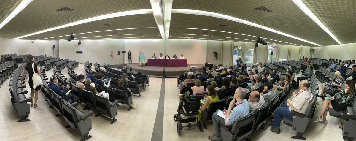 The 6th #EuroAniridiaConference is started!

People from all over the world came here to discover what’s new in #Aniridia!