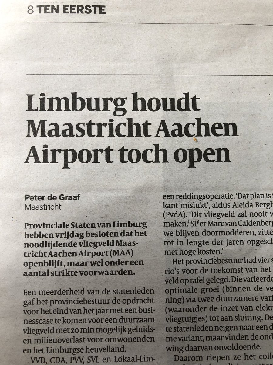 iFoon4Tweet's tweet photo. Misschien is het aanleggen van een goede treinverbinding wel goedkoper dan een nauwelijks renderend vliegveld open houden. Wat is dat toch met die Limburgers ?#onbegrijpelijk #belastinggeld Besteed dat geld bijvoorbeeld aan een betere jeugdzorg ... https://t.co/TLIaX5uLGS