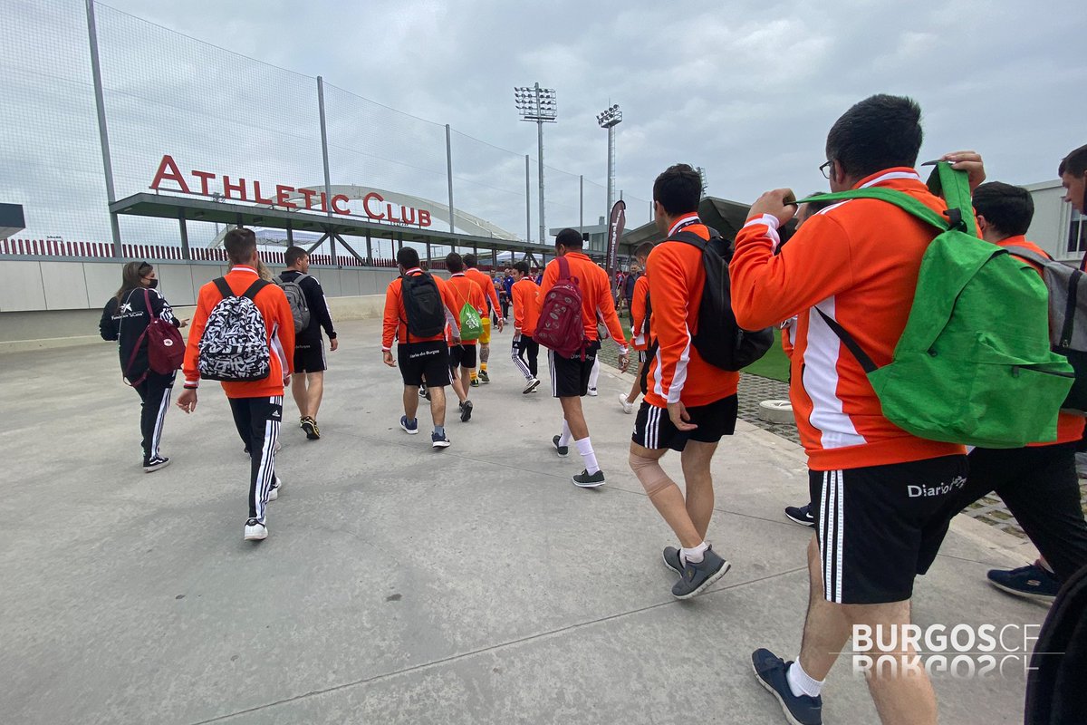 ¡Ya nos encontramos en Lezama!

Nuestros blanquinegros de #LaLigaGenuineSantander ya están listos para su primer encuentro a las 10:30 frente <a href="/RealZaragoza/">Real Zaragoza</a> 

¡VAMOS BURGOS! 🙌🏼

#FundacionBCF
#SentimientoInfinito ♾