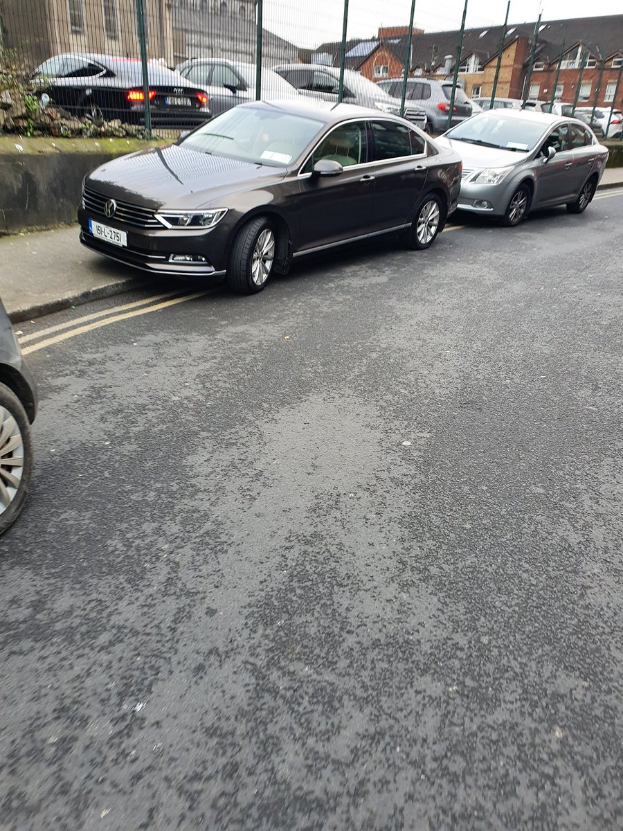 It's also made for illegal parking right? #badparkinglk #YPLAG #ThinkBeforeYouPark #LimerickEdgeEmbrace #LimerickandProud #limerickmilkmarket #gotyoucovered