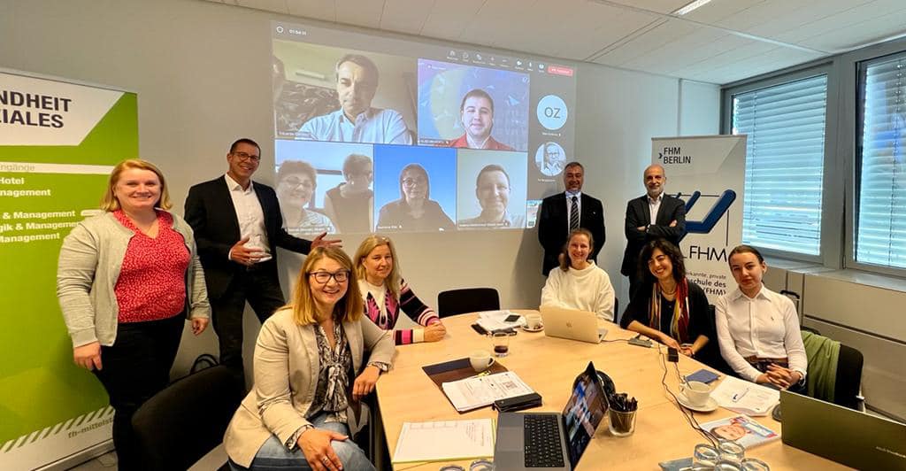 elearning_upt tweet media