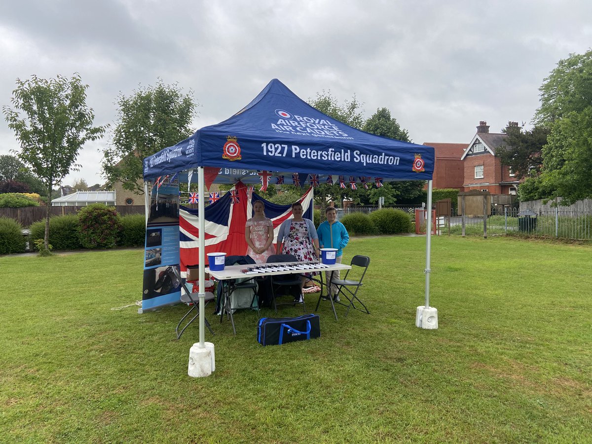 Jubilee fete In Petersfield <a href="/OCHIOWATC/">Mark Trevena</a> <a href="/ComdtAC/">Commandant RAF Air Cadets</a> <a href="/BarfootRAFAC/">Wg Cdr L Barfoot RAFAC</a> <a href="/aircadets/">RAF Air Cadets</a> <a href="/1927Air/">1927 Petersfield Squadron Air Cadets</a>