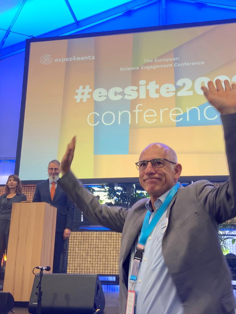 [#ecsite2022] L'équipe du <a href="/museumtoulouse/">Muséum de Toulouse</a> est tès heureuse que Francis Duranthon, directeur, ait été réélu membre du board <a href="/Ecsite/">Ecsite</a> cette année encore. Il semble l'être aussi 😉