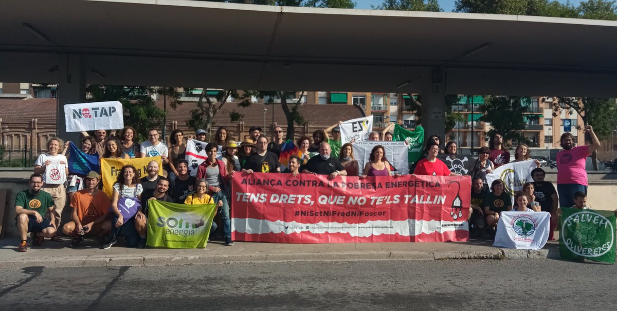 Comencem el #Volt5!! 🚍

🤚 Primera parada: La Fatarella

Començarem fent un recorregut sobre la lluita antinuclear i seguirem parlant dels desequilibris territorials que generen la implantació de renovables.

#TerritorisEnLluita