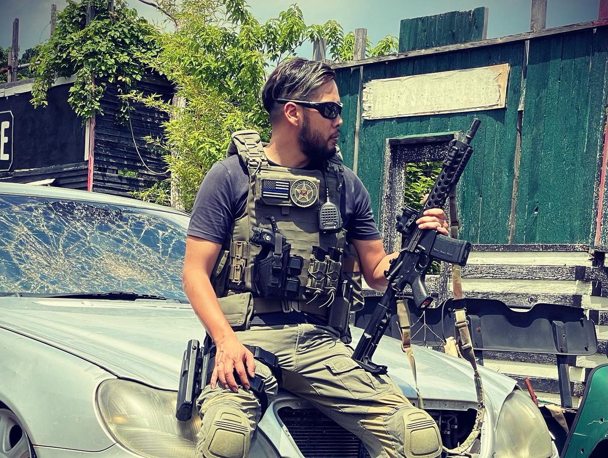 sim69airsoft's tweet photo. us marshal style
photo by @sandan_custom
元祖CQBフィールド
BC楽しかった‼️
#サバゲー
#サバイバルゲーム
#LE
#LE装備
#usmc
#usマーシャル
#airsoftgame
#FirstSpear
#Glock17
#mws
#trijcon
#mro
#cryeprecision
#バトルシティ https://t.co/HK3KjRISTT