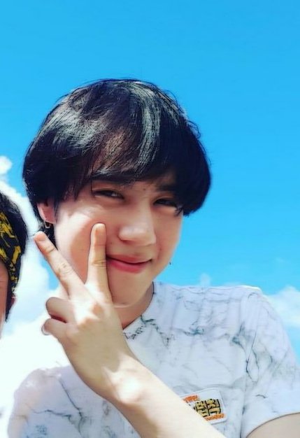 gyeomprnt's tweet photo. 💙🤍 https://t.co/6iGPKEPiIW