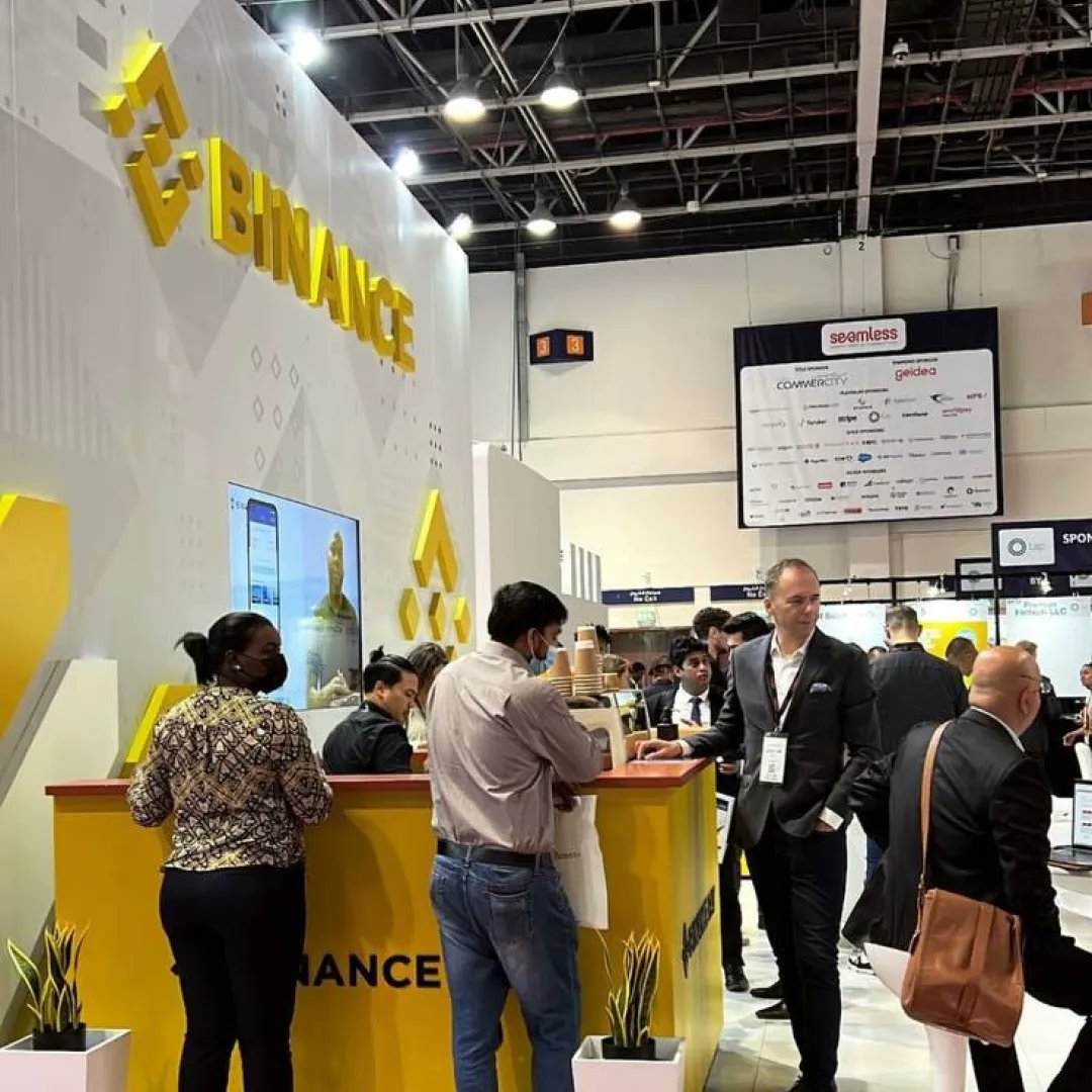 Binance tweet media
