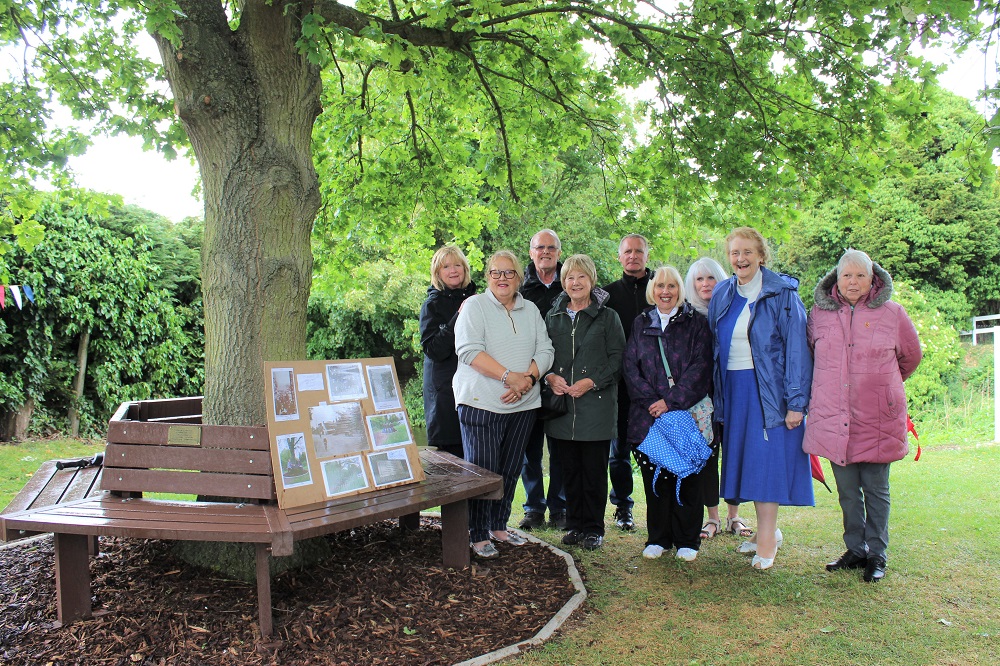 FenlandCouncil's tweet photo. Fenland would not be the same without our invaluable #StreetPride, #InBloom and #Friends groups! The difference they make to our communities with litter picks, flower planting and environmental projects is immeasurable 🚮🌺👌

#ThankYou #VolunteersWeek https://t.co/BzvaRsDJmc