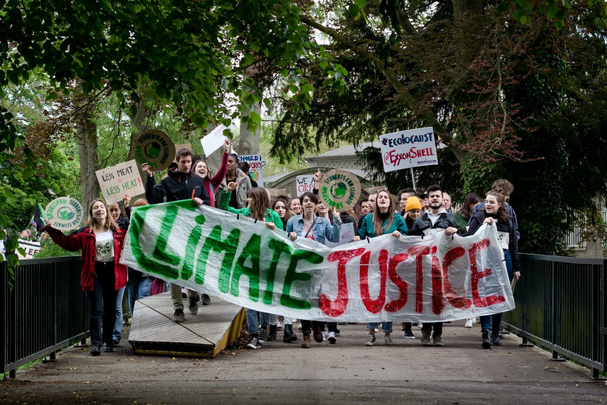 UNECE's tweet photo. Environmental accountability, access to emissions info& a role for the Public in #ClimateChange negotiations help to ensure transparent environmental governance
#AarhusConvention & its Protocol on #PRTRs empowers us all in #ClimateAction
#Stockholm50 #WorldEnvironmentDay #COP27 https://t.co/vGukrrym2T