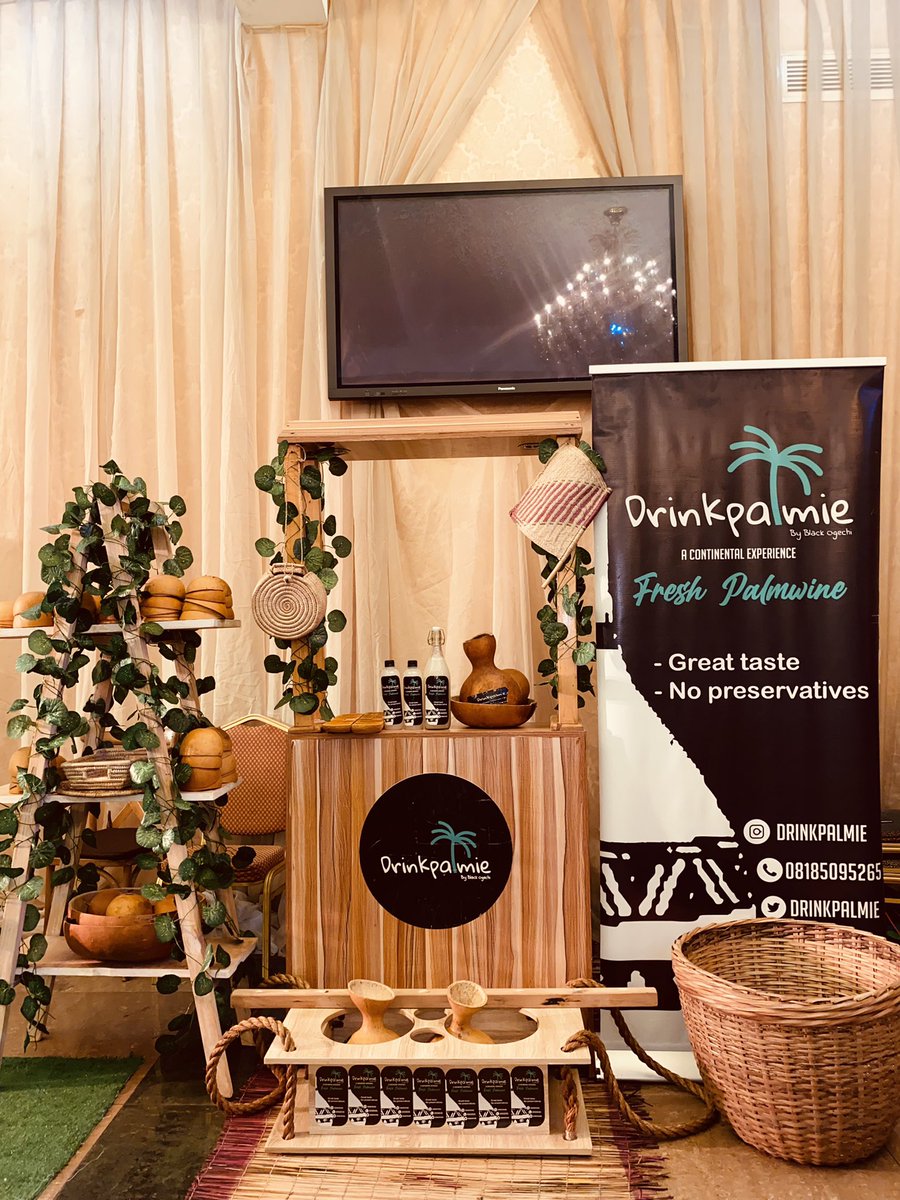 drinkpalmie's tweet photo. Who’s your palmwine plug again? 🌴💚
#palmwine #drinkpalmie https://t.co/IPptlWx80E