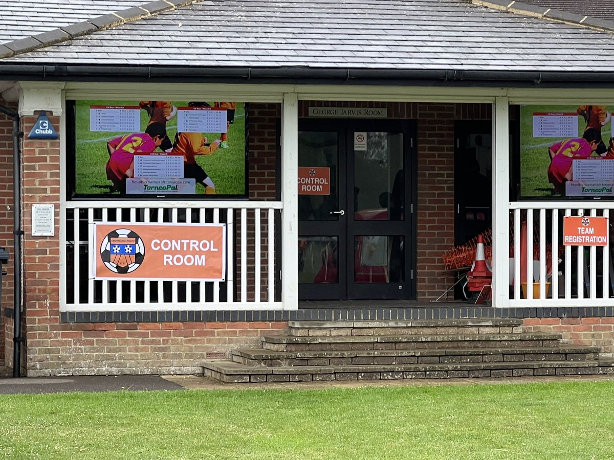 crowmarshfc's tweet photo. Teams are arriving ready for our tournament #CYFC sponsored by JDrewe Landscaping https://t.co/EE6t6YdcKB