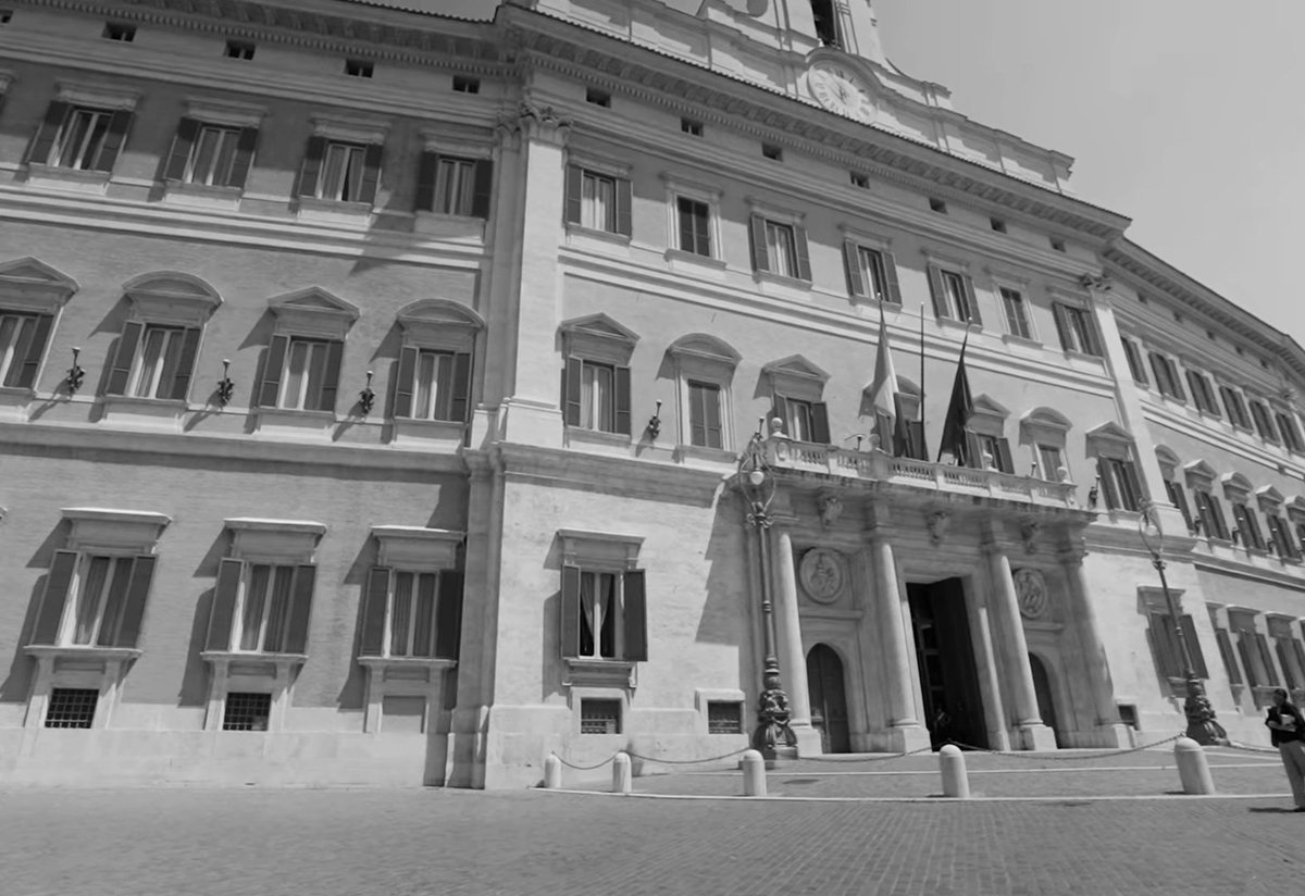 BlogRomano's tweet image. #roma #city #montecitorio #urbanphotography #travelphotography