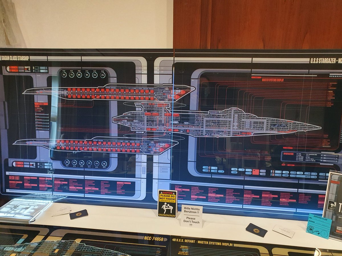 argosy_ops's tweet image. Beautiful Stargazer MSD at #FedCon art show. @DaveBlass and @MikeOkuda would probably approve 🙂