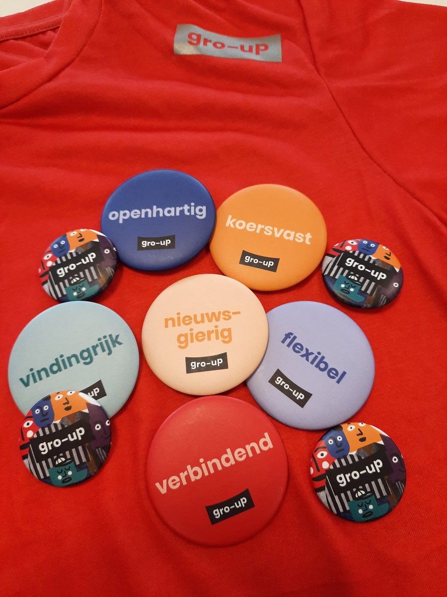 Patricia_GroUp's tweet photo. "Groei je mee?" Welke 'supergroeikracht' heb jij? Ook op zaterdag zijn we in de wijk om met de buurtbewoners in gesprek te gaan. "De kracht van wij samen" #GroUp #Buurtwerk @StichtingDOCK #Schiebroek https://t.co/iEQbO39Q0l