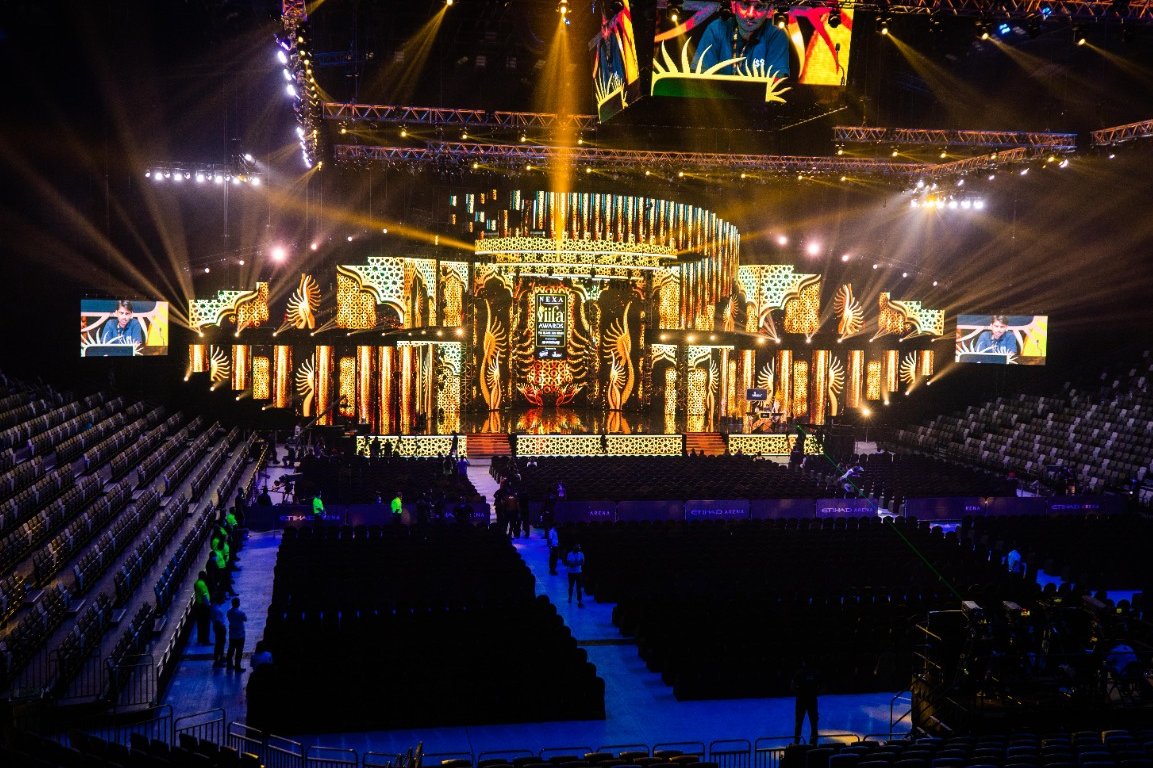 shirlysethia's tweet photo. WOWW, check out the grand stage of #IIFARocks2022.
#IIFA #IIFA2022 #IIFARocks #iifaawards2022 #IIFAStage #Bollywood https://t.co/XooQNTFKgI