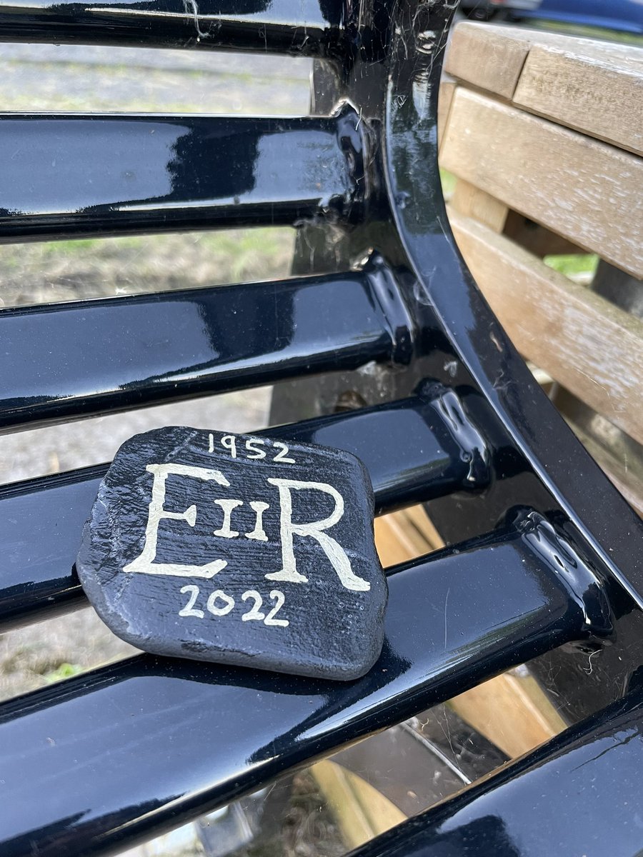 AuchinlochComm2's tweet photo. Are you ready for @AuchinlochComm2 party? Only seven more sleeps!

To celebrate #PlatinumJubilee we’ve teamed with the amazingly talented @Auchinloch Rocks - six specially painted rocks placed around the village.

Can you find them all?

#HM70 #community #auchinlochrocks https://t.co/QtYZTfSUy5