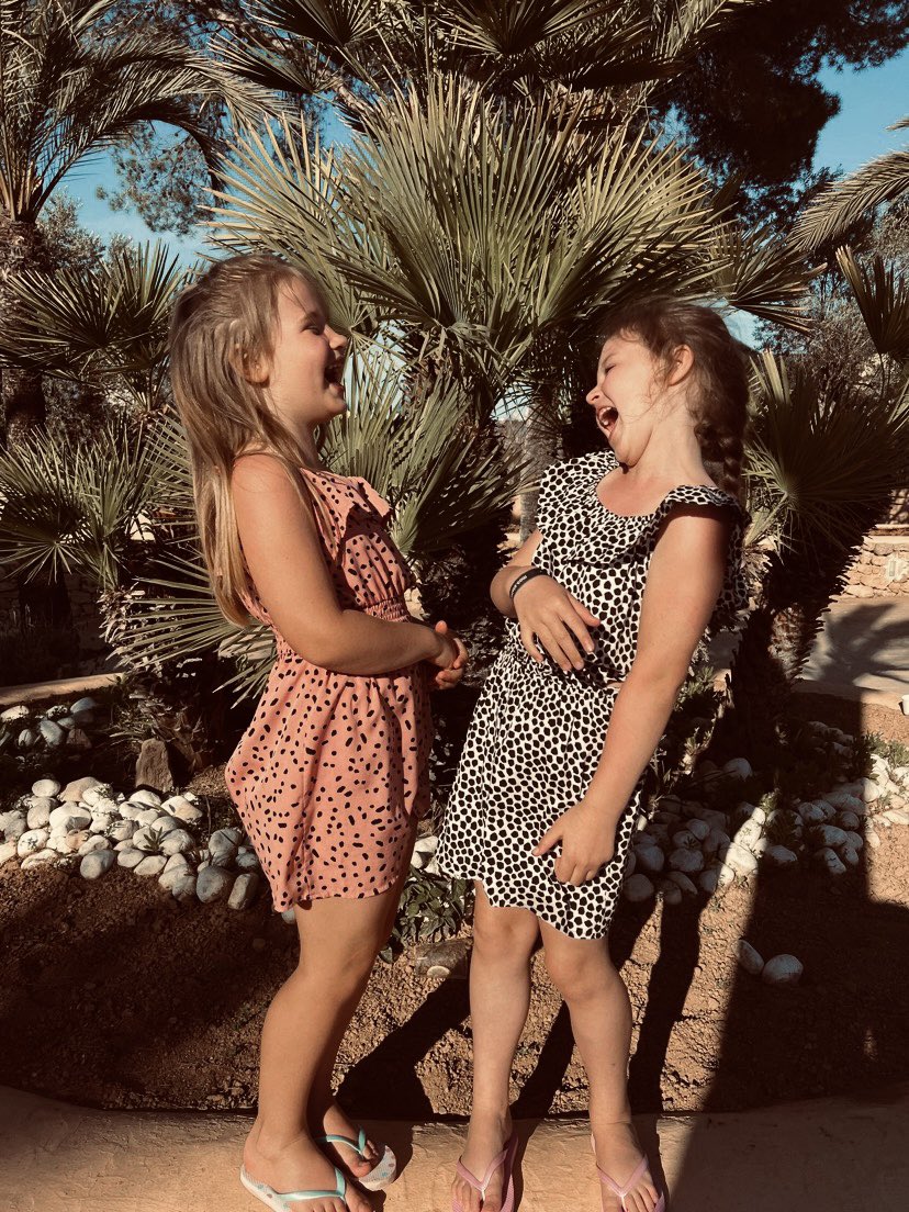 JessicaGroom18's tweet photo. Take us back to Ibiza ❤️ https://t.co/y3kR1kpxOu