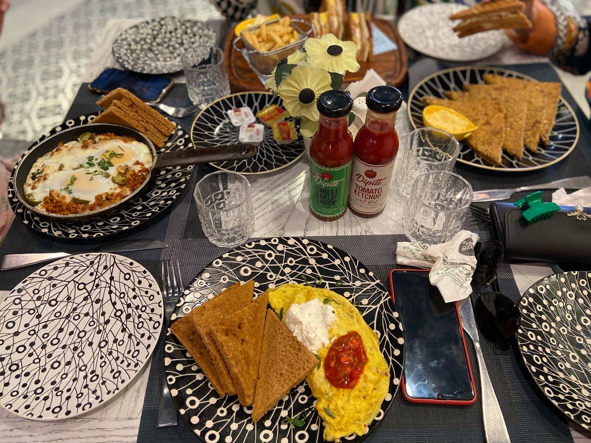 TheSanaK's tweet image. ..’Just Breakfast Things..!’🤩

#WithSquad #latecheckin #goodvibes #saturday #mydiaries✨ (@ Jade Cafe in Lahore w/ @amokibaatein) swarmapp.com/c/f7aoVvZvvwZ