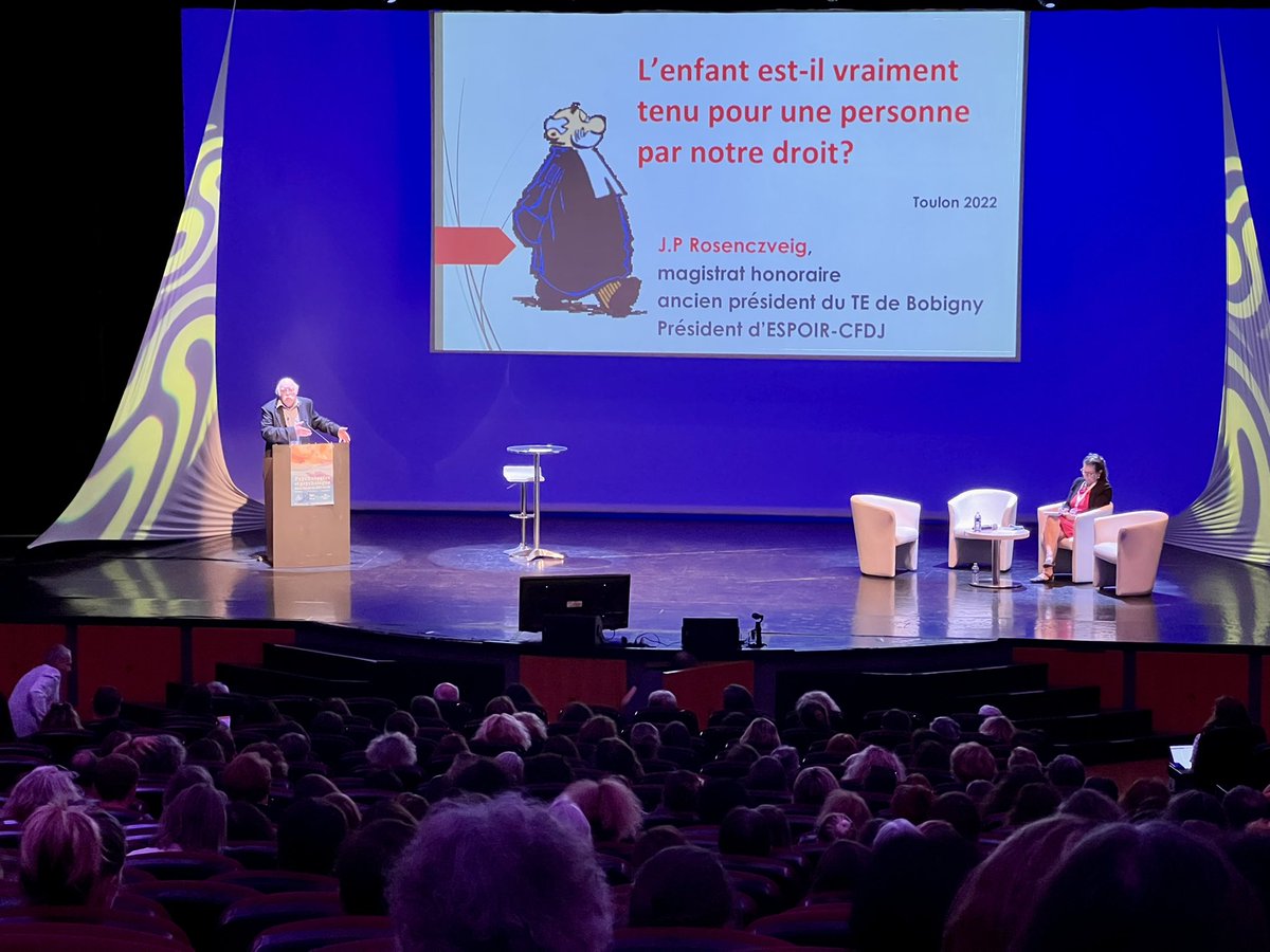 nbaltenneck's tweet photo. L’enfant est-il vraiment reconnu comme une personne par le droit ? 👦 Thématique passionnante sur la protection de l’enfance et l’école @JeanRosenczveig #AFPEN #Toulon https://t.co/BflW6A52vb