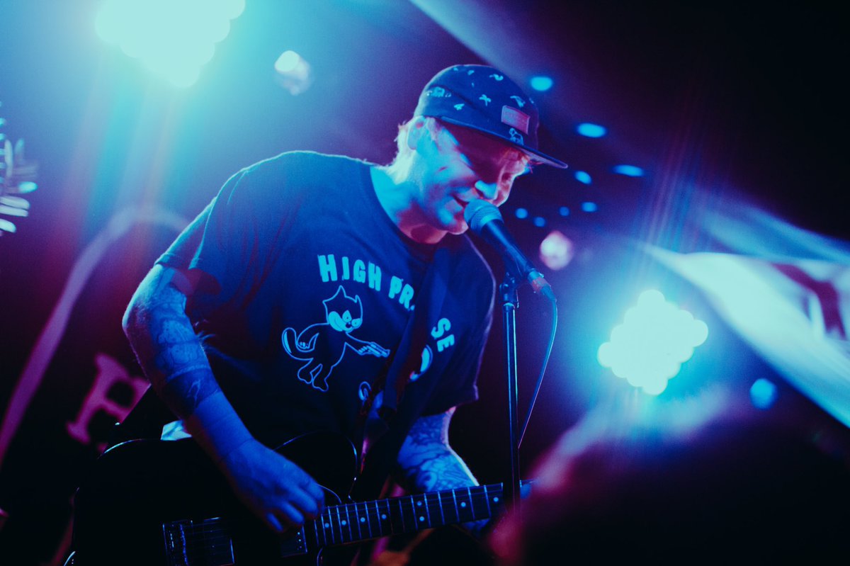 Sugar-Free Records (@sugarfreeuk) on Twitter photo What an amazing show on Thursday, thank you so much to everyone who made it down to the <a href="/allbetterband/">All Better</a> album release show 💙 big love to <a href="/itscosmit/">Cosmit</a> <a href="/budsfullstop/">Buds. - New EP 'Stop' OUT NOW!🌼</a> & Making Friends, & everyone <a href="/thehopeandruin/">The Hope & Ruin</a> 🙏🏼
📸: <a href="/Jesss_x3/">Jess ✨</a> What an amazing show on Thursday, thank you so much to everyone who made it down to the <a href="/allbetterband/">All Better</a> album release show 💙 big love to <a href="/itscosmit/">Cosmit</a> <a href="/budsfullstop/">Buds. - New EP 'Stop' OUT NOW!🌼</a> & Making Friends, & everyone <a href="/thehopeandruin/">The Hope & Ruin</a> 🙏🏼
📸: <a href="/Jesss_x3/">Jess ✨</a>