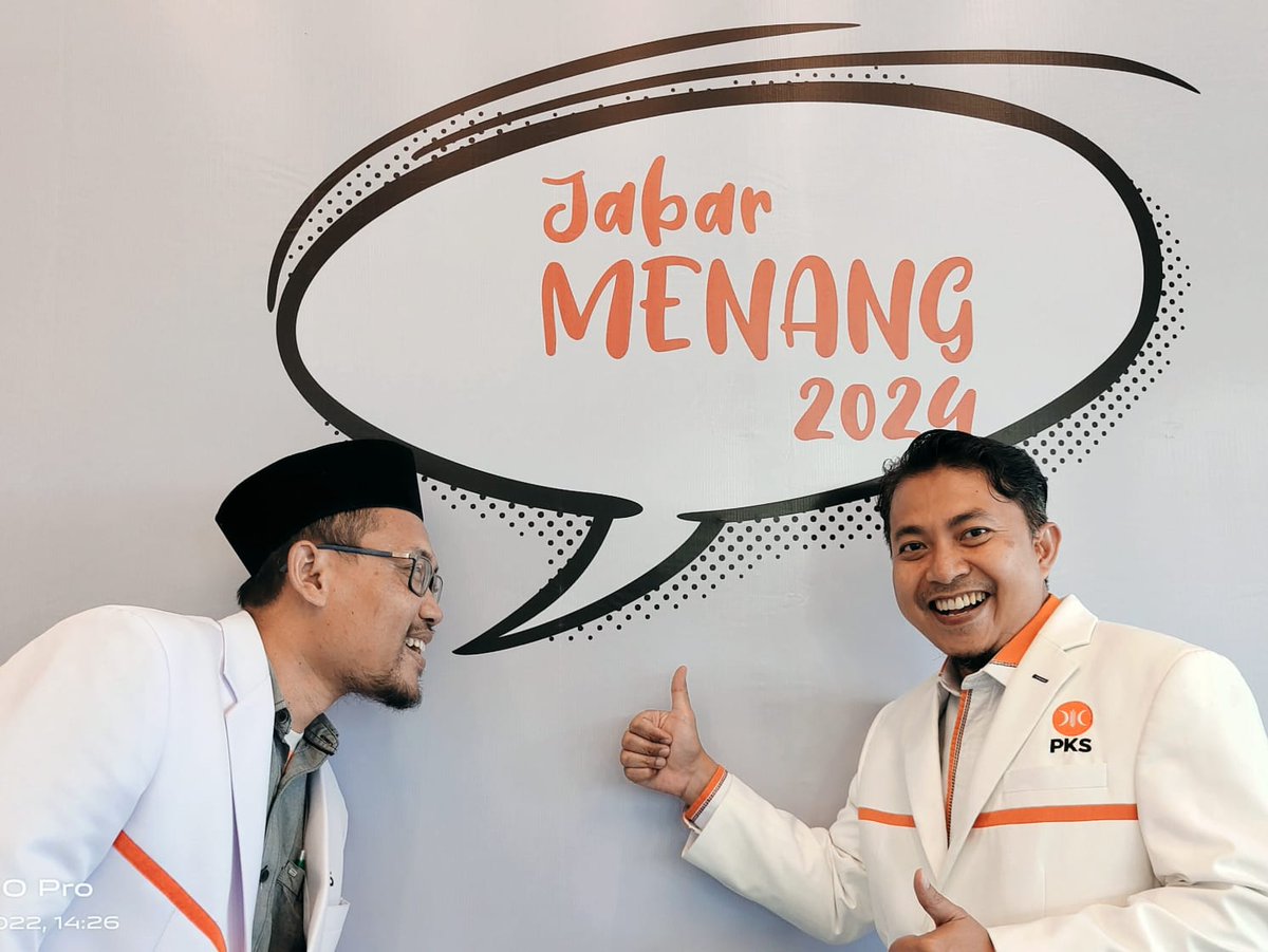 RoniSetiawanCKJ's tweet photo. Insya Allah dengan kolaborasi melayani... @pksdigitalrace
#Milad20PKS 
#PKSMajalengka https://t.co/NcJ47QaOeS