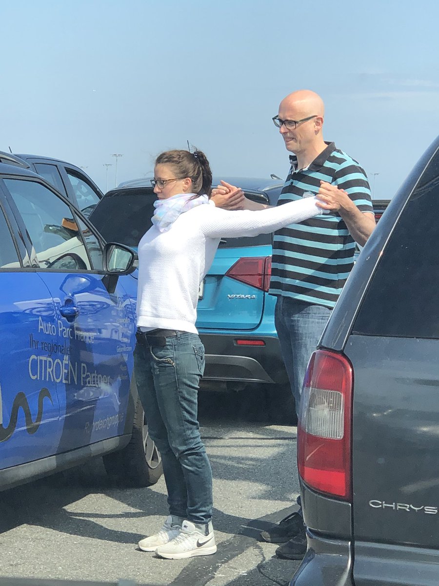 mattpotters's tweet photo. Waiting for a cross channel ferry is like, ‘Jack, I want you to draw me like one of your French girls’ #titanic https://t.co/BlClW9wQem