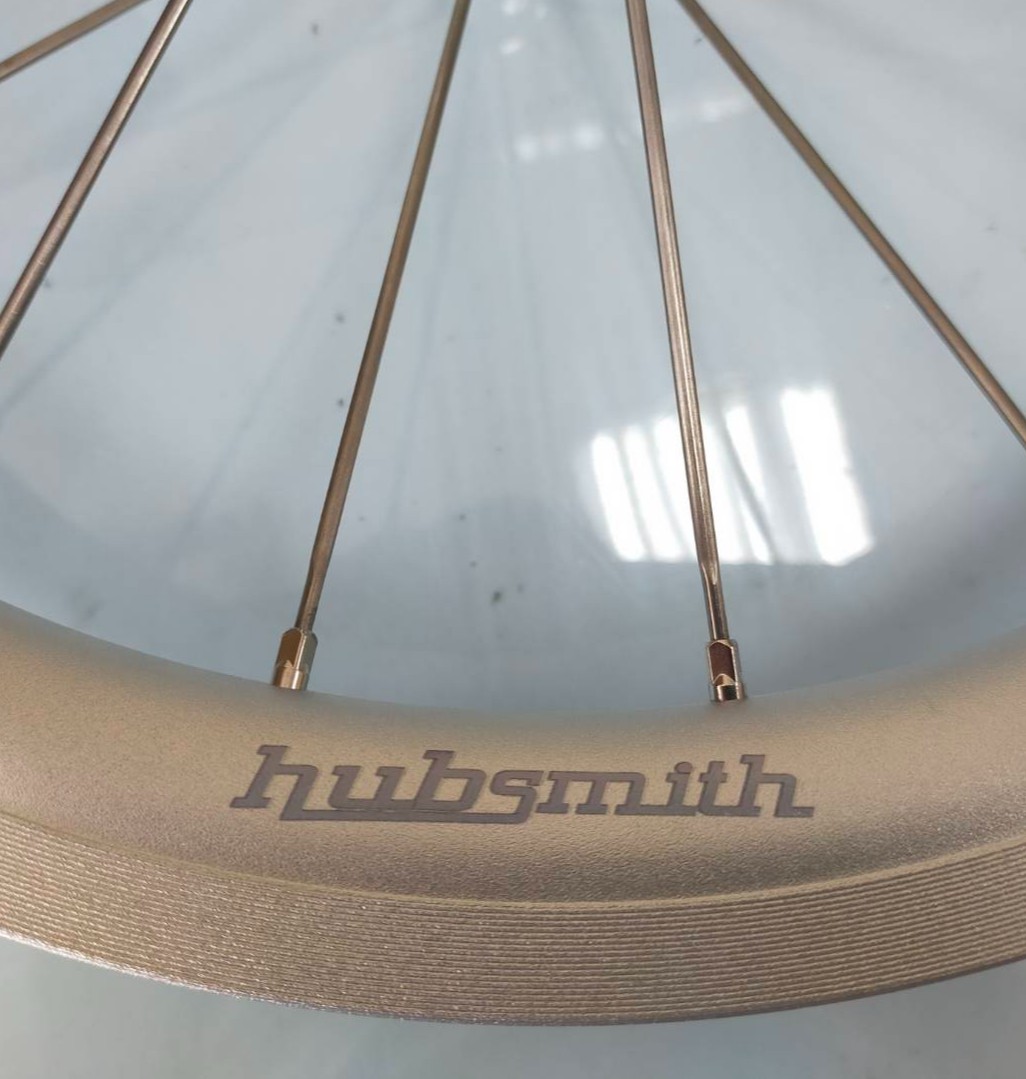 BIKEgangUK's tweet photo. https://t.co/3yx2LMTIsP
Bumble Bee Sand Blast Silver 3/4 speed WheelSet (#Hubsmith)
Colour matching P/T Line too ... @cycleoxygen Singapore
#BIKEgangGroup #bromptontitanium #Brompton #BIKEgangStore #BIKEgang #BromptonLife #BromptonMODs #BromptonSociety #MyBrompton https://t.co/sBTsqgyCXB