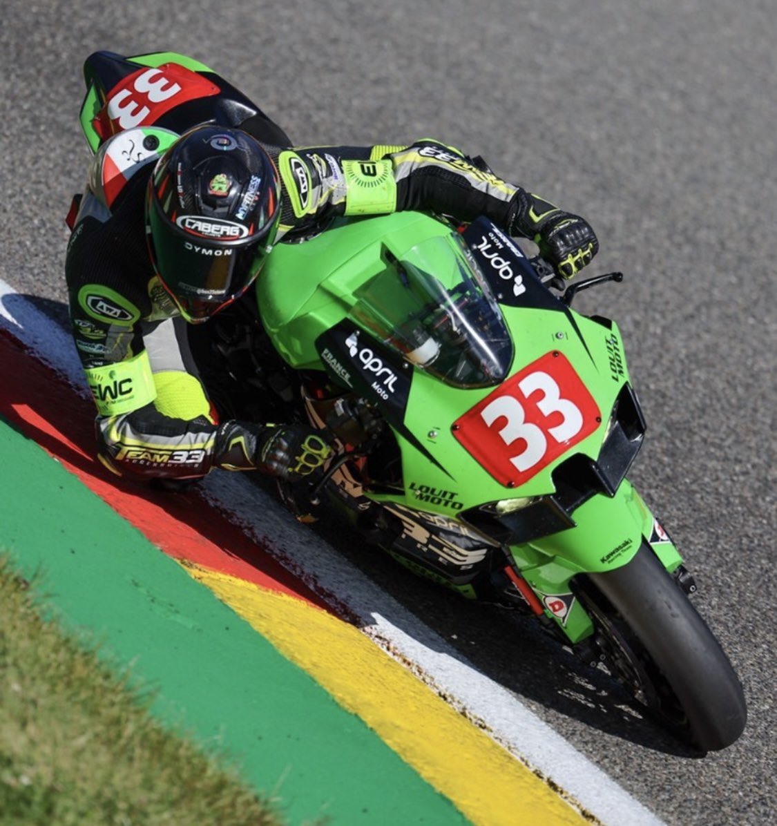 Si parte!!! Ore 13 diretta su @eurosport. Partirà <a href="/chri/">Cricri D'Am</a>.gama poi io e <a href="/kevincalia74/">Kevin Calia</a>. 
@team33louitaprilmoto @team33accessoires <a href="/caberghelmets/">Marius</a> <a href="/awa_racing/">AWA Racing</a> <a href="/macnaridinggear/">Macna Riding Gear</a> @stylmartin_official <a href="/24hspamotos/">24H SPA EWC MOTOS</a>