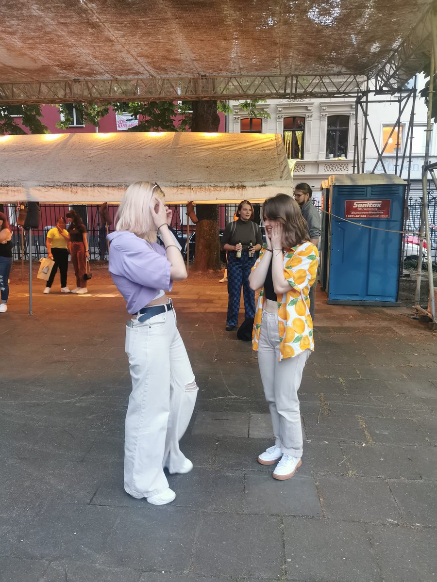 leaxmkp's tweet photo. the cutest @elliedixonmusic 🤍 https://t.co/whfHt5OwN7