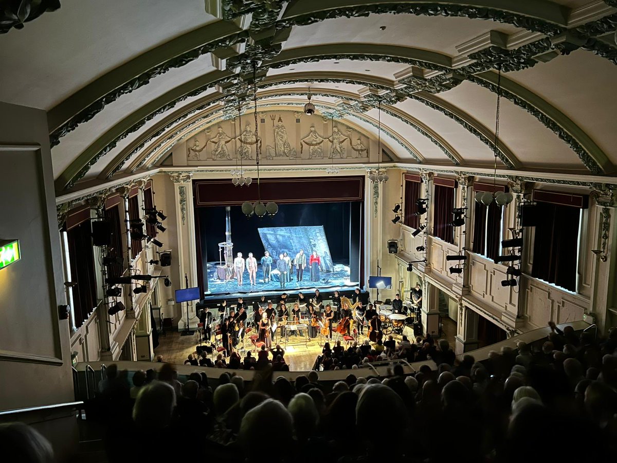 An unexpected pleasure to rejoin the ⁦<a href="/ETOpera/">English Touring Opera</a>⁩ Boheme company to conduct the last show. Bravi ⁦<a href="/FrannyChiejina/">Francesca Chiejina</a>⁩ ⁦<a href="/TomElwin/">Tom Elwin</a>⁩ ⁦<a href="/jen_the_sop/">Jenny Stafford</a> ⁦<a href="/Knoxyj/">Jerome Knox</a>⁩ ⁦@trevitore⁩ ⁦<a href="/ThembaMvula/">Themba Mvula</a>⁩ et al, and particularly the orchestra who played like gods.