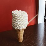 店主しかその作り方を知らない。ミルククラウンソフトクリーム。